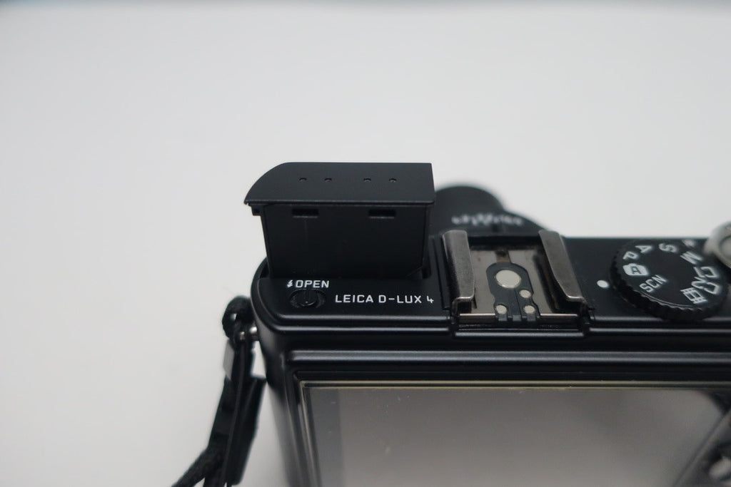 (Parts/Repair) Leica D-LUX 4 Digital Camera -Read Description.