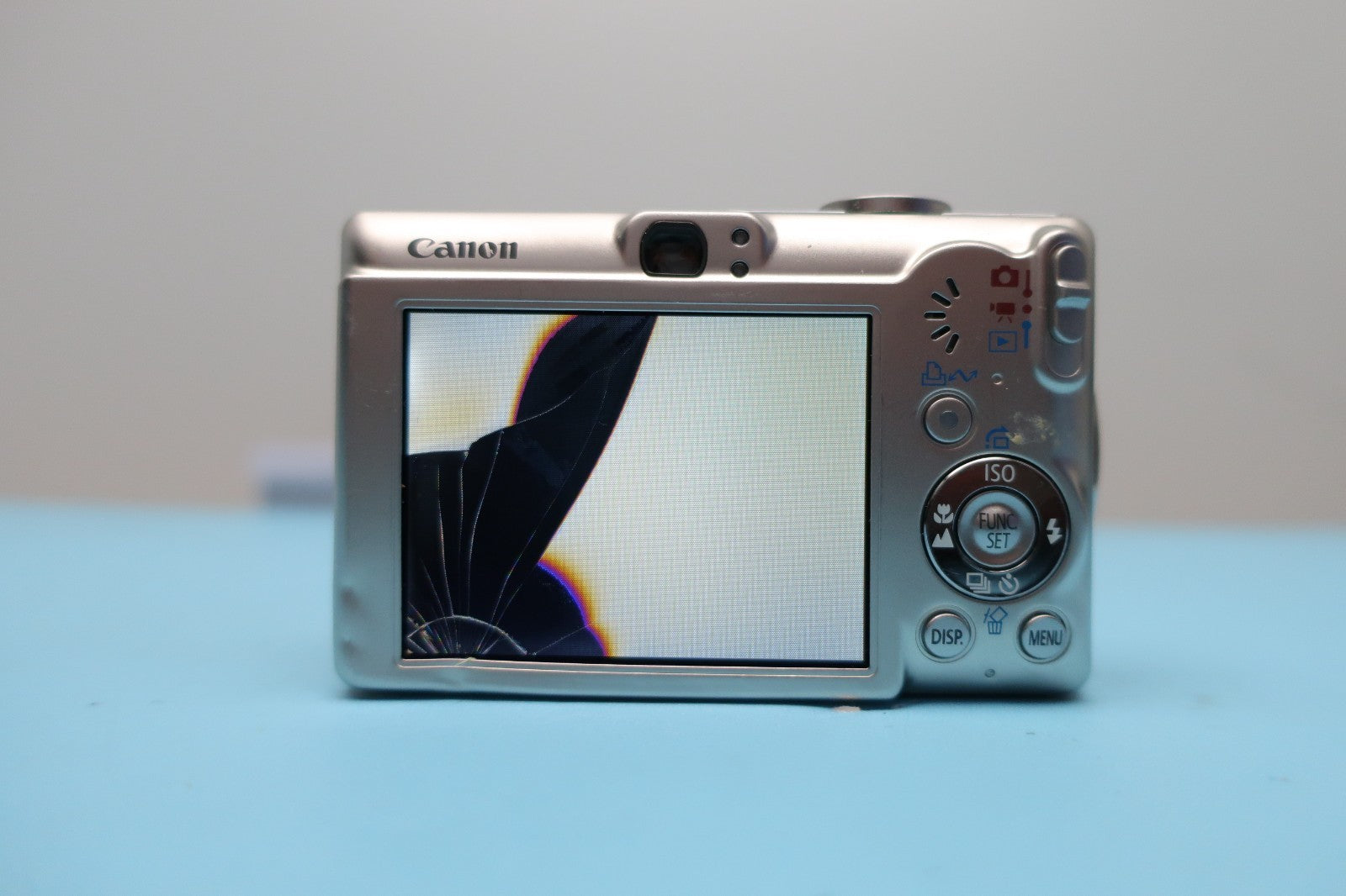 Cannon PowerShot SD600 Digital ELPH Camera  (FOR PARTS) READ DESCRIPTION