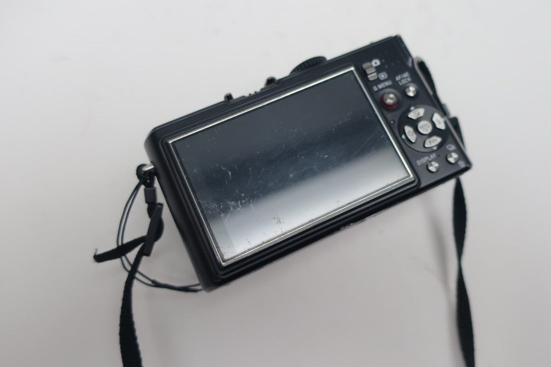 (Parts/Repair) Leica D-LUX 4 Digital Camera -Read Description.