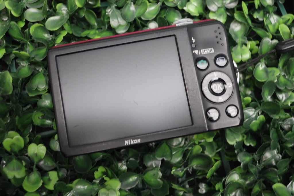 Nikon Coolpix L24 Red Digital Camera 14 MP Tested Working W/ Memory Card.
