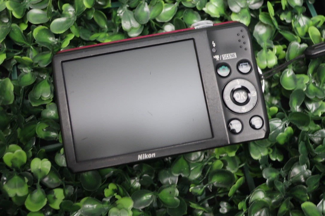 Nikon Coolpix L24 Red Digital Camera 14 MP Tested Working W/ Memory Card.