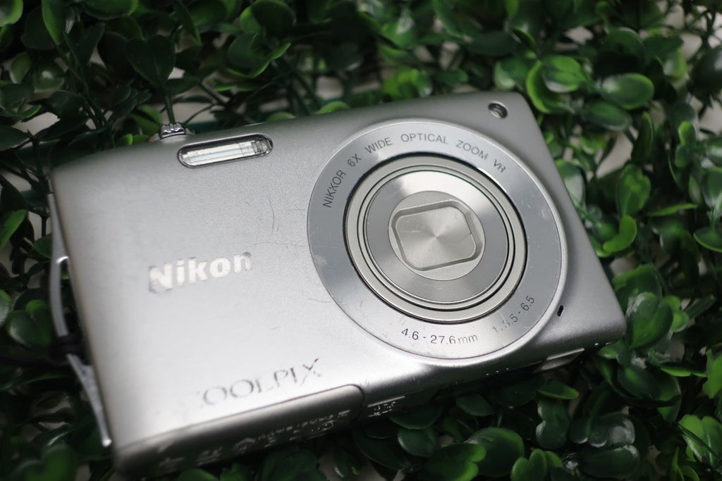 BUNDLE-Nikon COOLPIX S3300 16.0 MP Digital Camera W/Battery+Charger #1