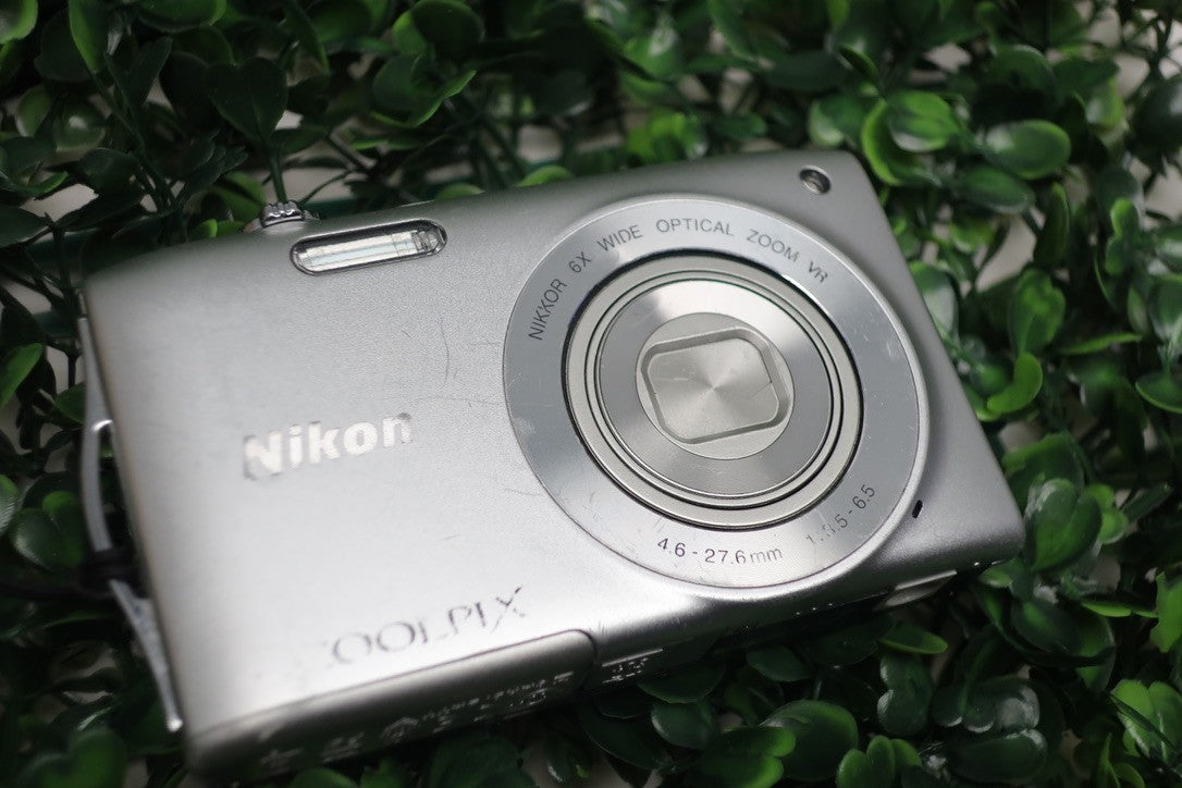 BUNDLE-Nikon COOLPIX S3300 16.0 MP Digital Camera W/Battery+Charger #1
