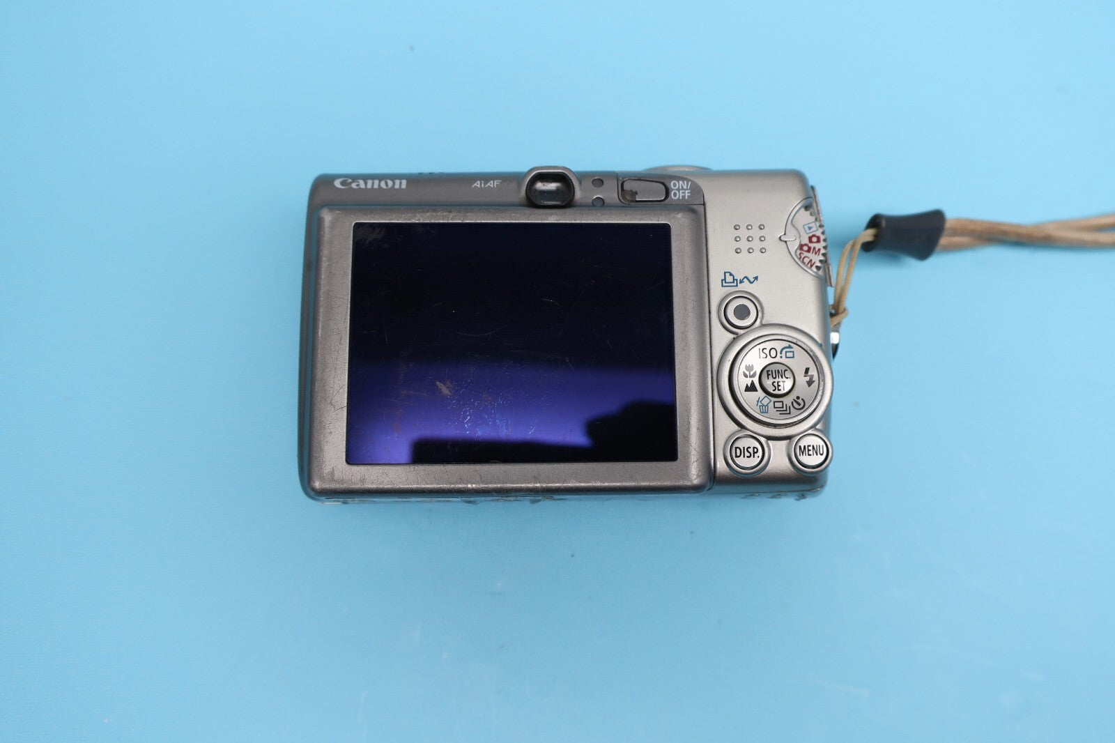 Canon PowerShot SD 850 IS digital camera W/battery, Charger, Working