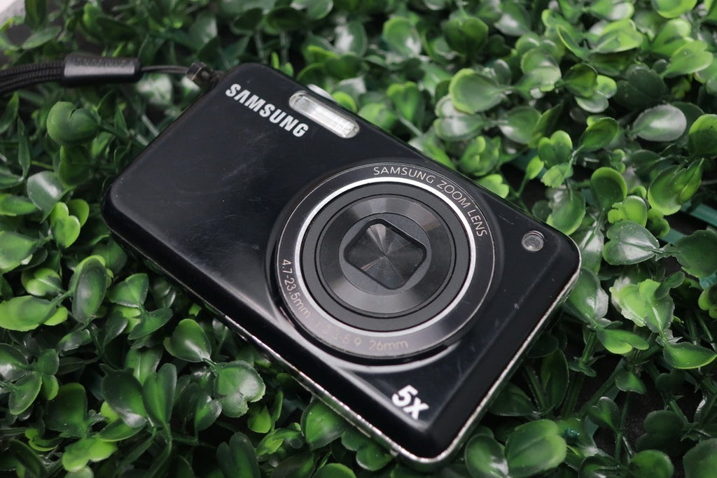 Samsung PL Series PL120 14.2MP Digital Camera Black AS IS Parts Only  LENS ERROR