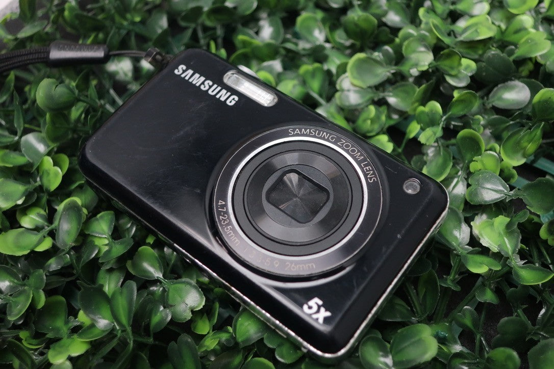 Samsung PL Series PL120 14.2MP Digital Camera Black AS IS Parts Only  LENS ERROR