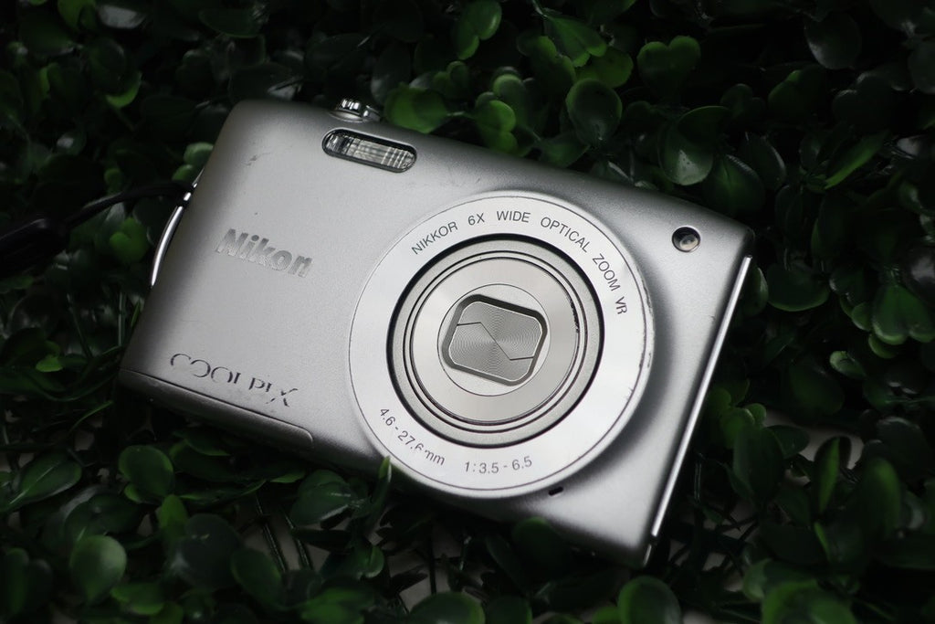 Bundle Nikon COOLPIX S3300 16.0 MP Digital Camera W/Battery +Charger #2