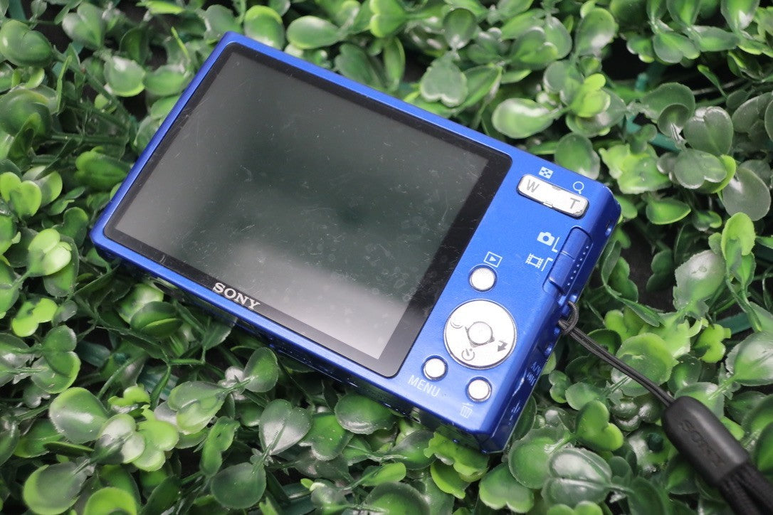 Sony CyberShot DSC-W330 14.1MP Digital Camera Blue W/ Battery + Charger + Card