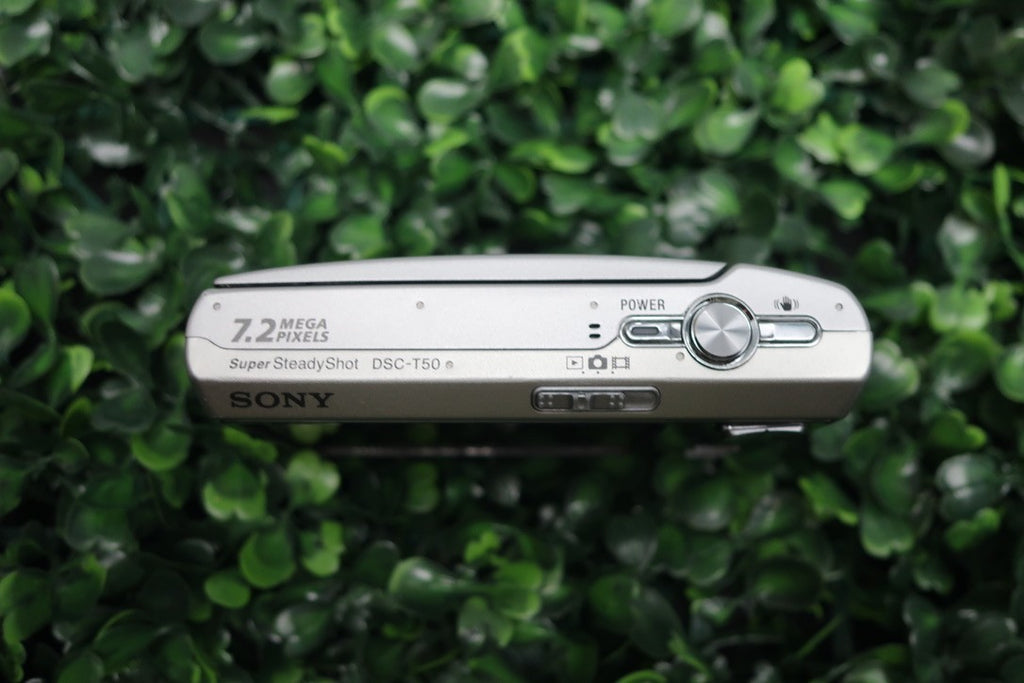 Sony Cyber-shot DSC-T50 7.2MP Digital Camera W/Battery+Charger+Memory Card