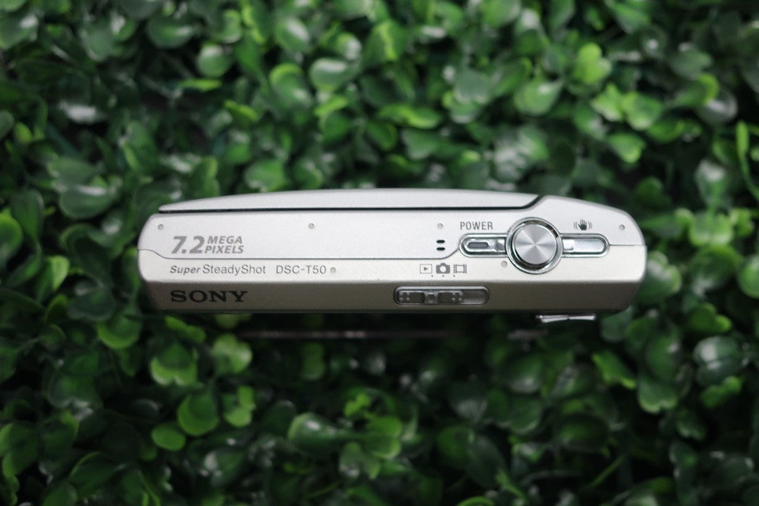Sony Cyber-shot DSC-T50 7.2MP Digital Camera W/Battery+Charger+Memory Card