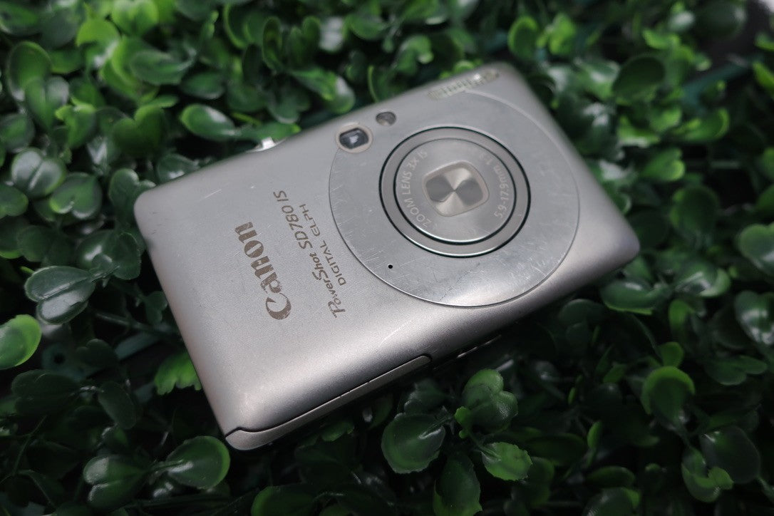 Canon PowerShot SD780 IS | Lens issue, Read! | 12MP FOR PARTS OR REPAIR READ DES