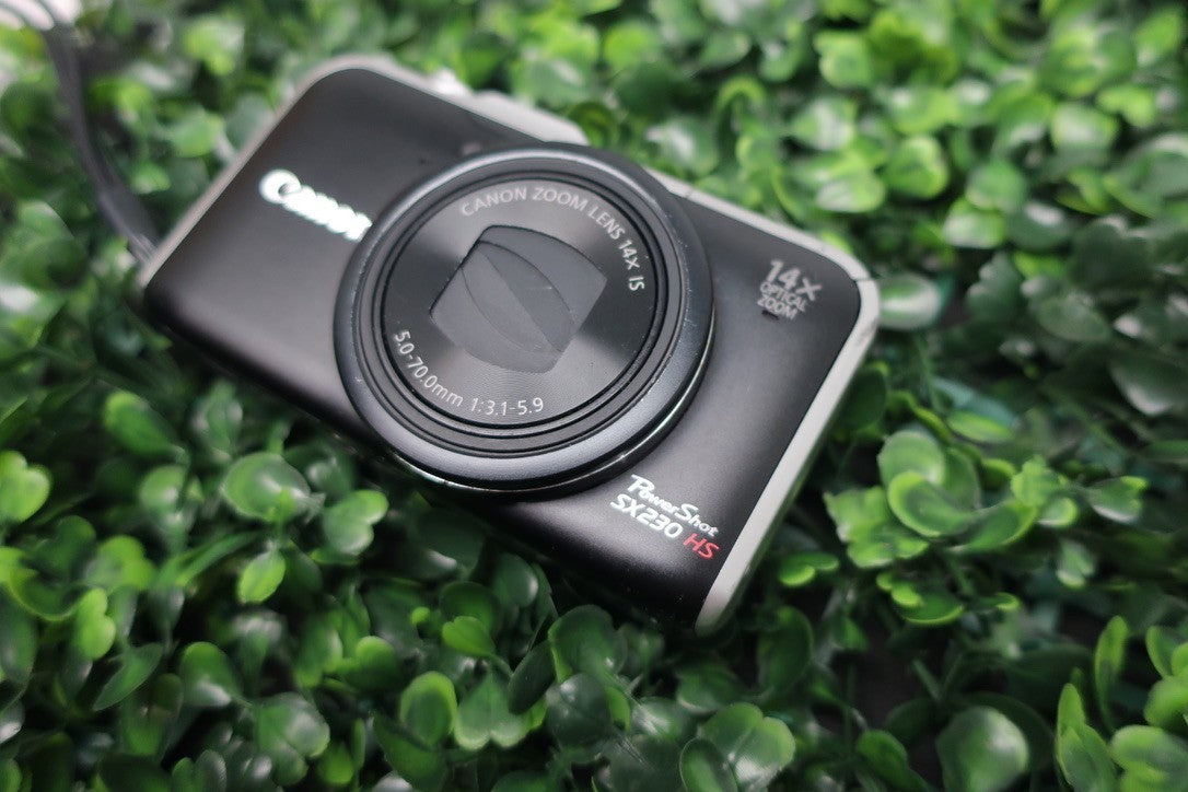 Canon PowerShot SX230HS 12.1MP Digital Camera For  (Parts/Repair) READ DESCRIP