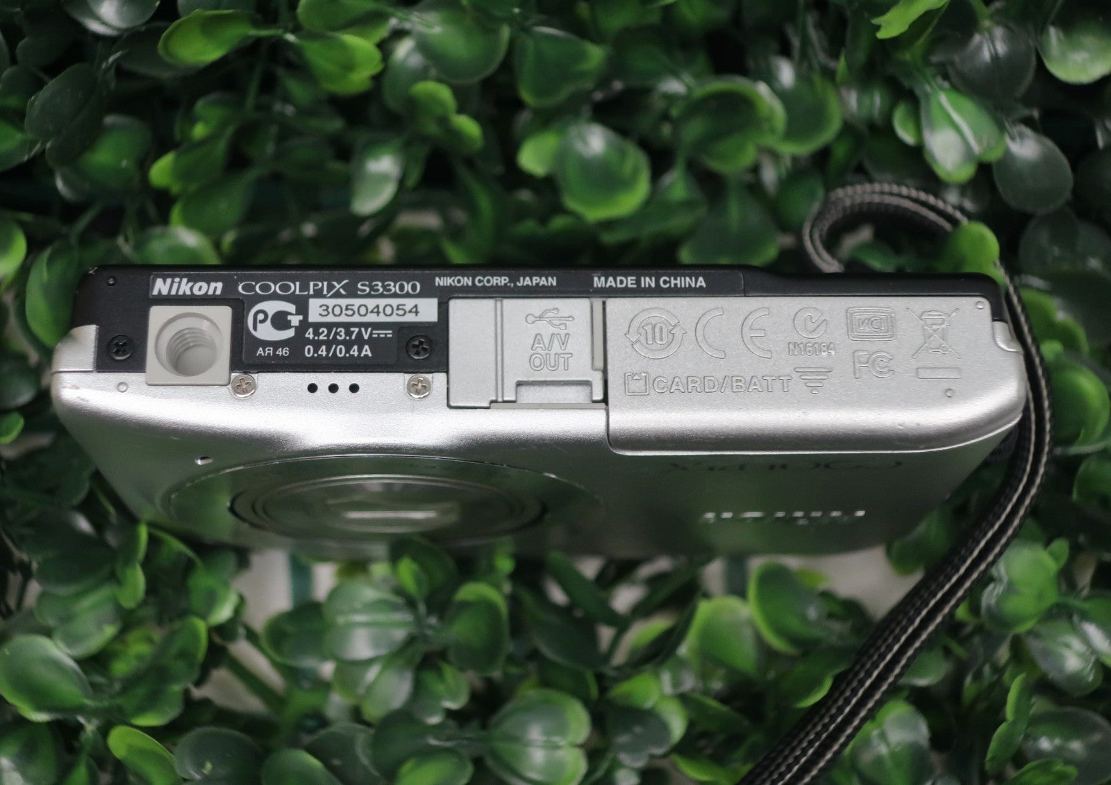 Bundle Nikon COOLPIX S3300 16.0 MP Digital Camera W/Battery +Charger #2
