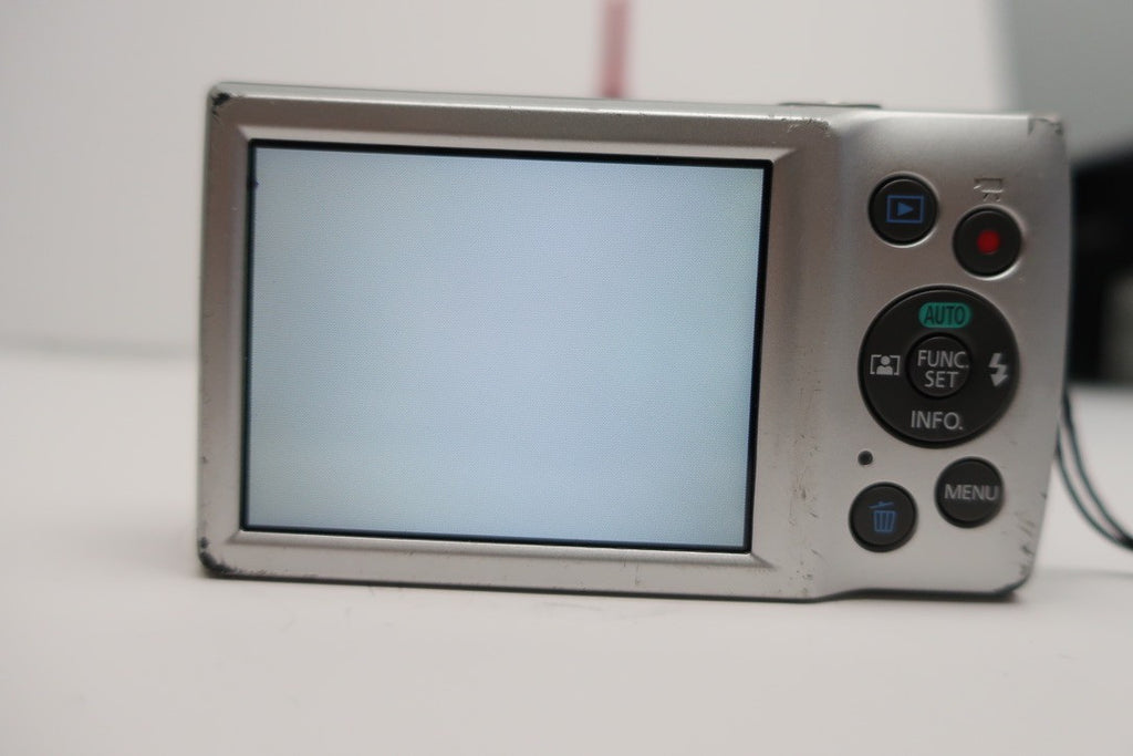 Canon PowerShot ELPH 180 FOR PARTS OR REPAIR  (READ)
