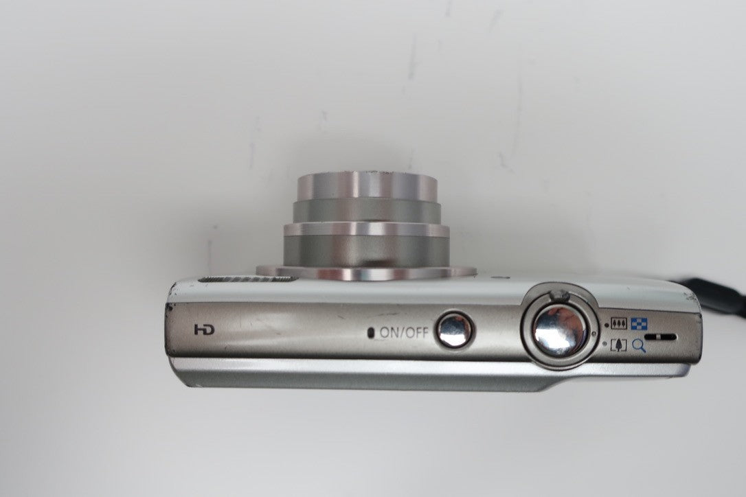 Canon PowerShot ELPH 180 FOR PARTS OR REPAIR  (READ)