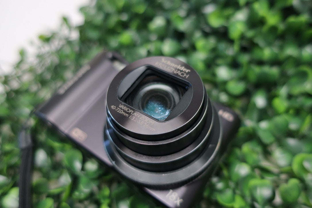 (Second Chance) Samsung WB-Series WB150F 14.2MP Digital Camera-READ DESCRIPTION
