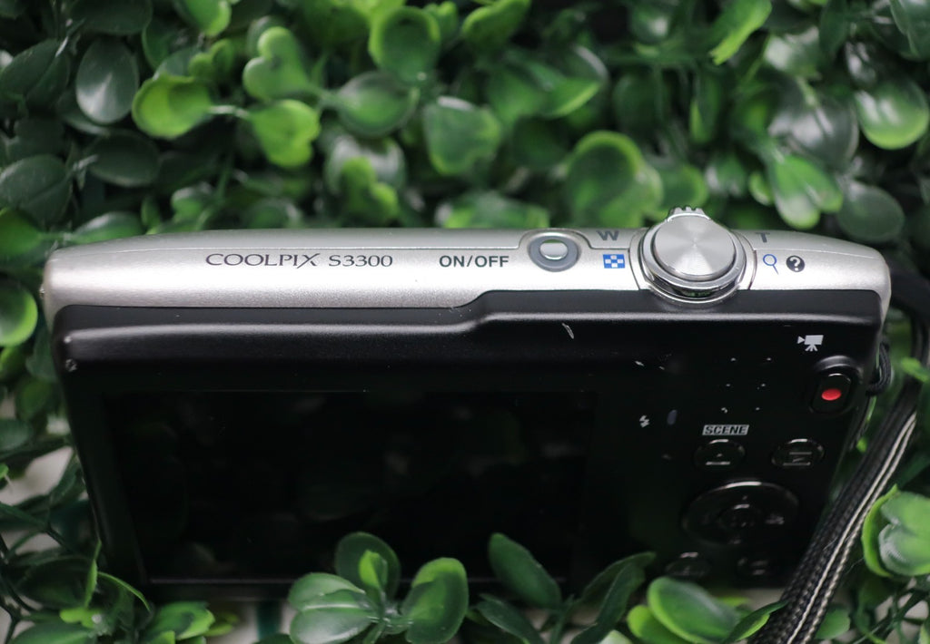 Bundle Nikon COOLPIX S3300 16.0 MP Digital Camera W/Battery +Charger #2