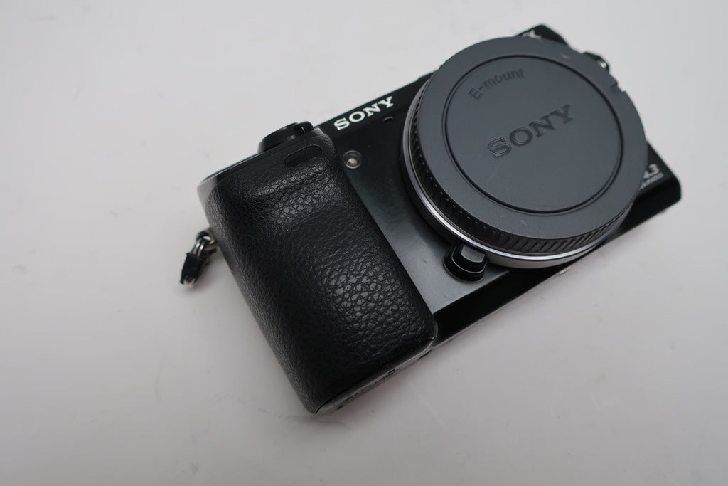 (Parts/Repair) Sony Alpha NEX-7 24.3MP Body Only Digital Camera Black DEFECTIVE