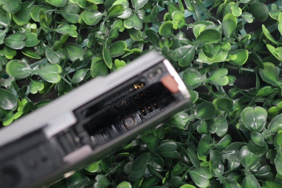 canon powershot sd800 is FOR PARTS OR REPAIR NOT WORKING READ Description.