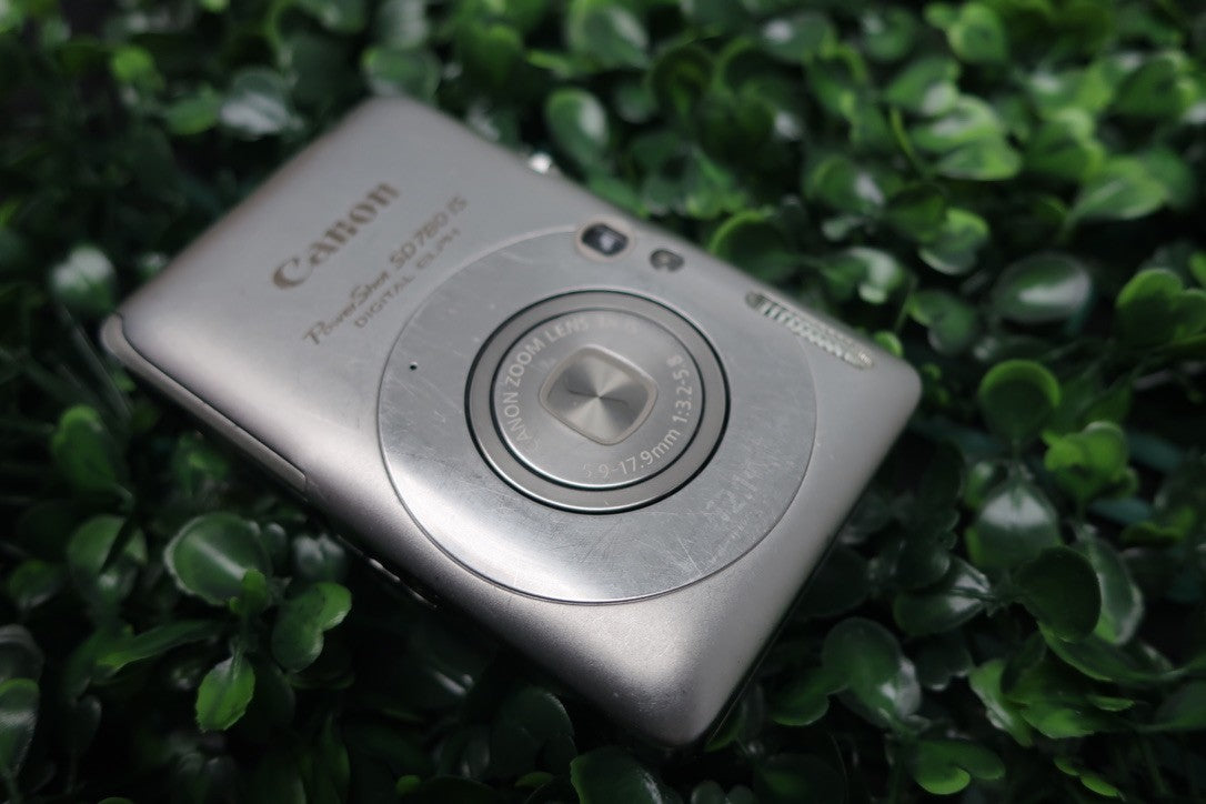 Canon PowerShot SD780 IS | Lens issue, Read! | 12MP FOR PARTS OR REPAIR READ DES