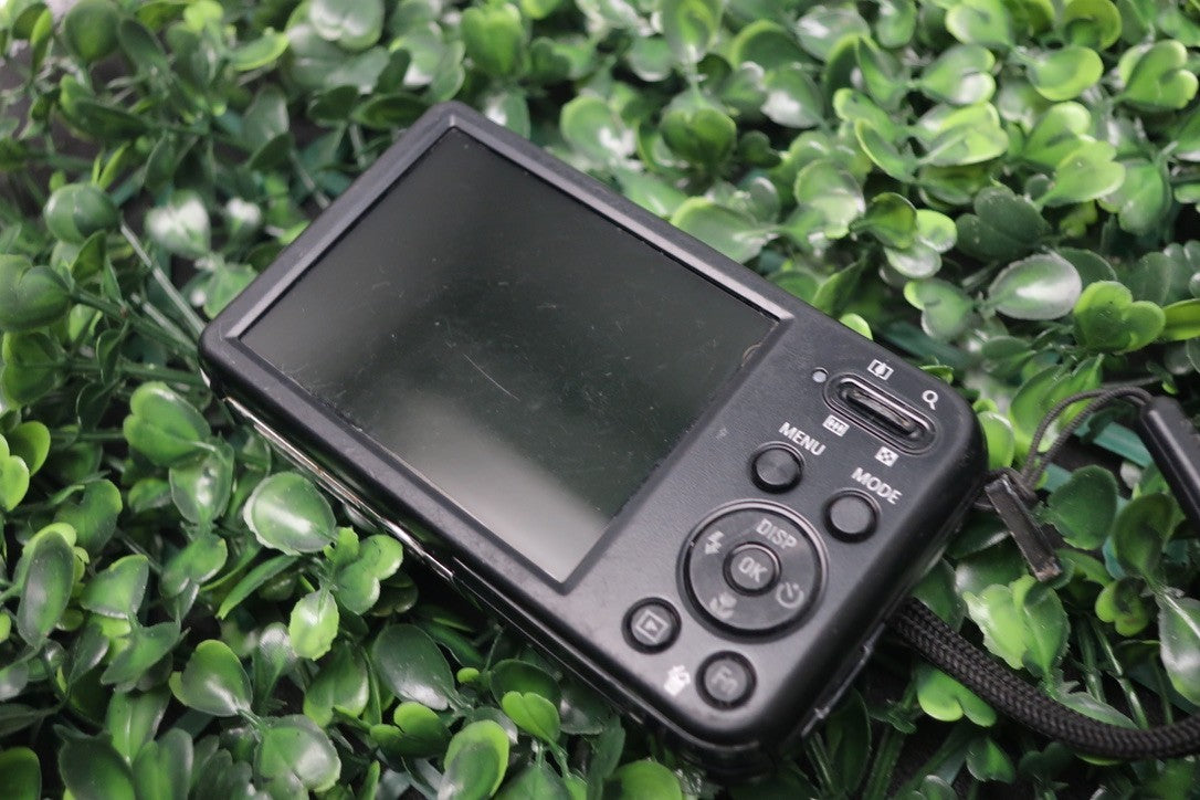 Samsung PL Series PL120 14.2MP Digital Camera Black AS IS Parts Only  LENS ERROR