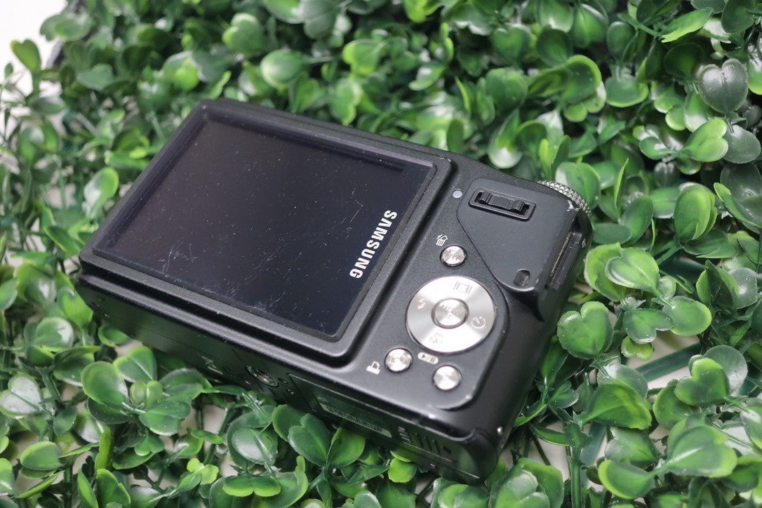 (Second Chance) Samsung VLUU WB500 10.2MP Digital Camera- READ DESCRIPTION