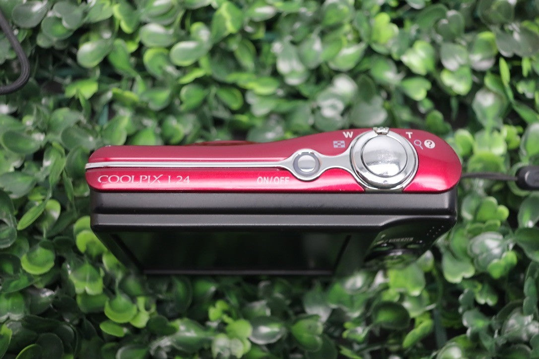 Nikon Coolpix L24 Red Digital Camera 14 MP Tested Working W/ Memory Card.