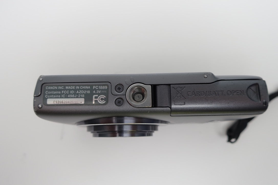 Canon PowerShot ELPH 130 IS 16.0MP Digital Camera For PART OR REPAIR LENS ERR #2