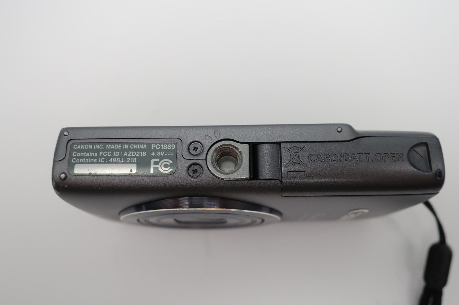 Canon PowerShot ELPH 130 IS 16.0MP Digital Camera READ DESCRIPTION