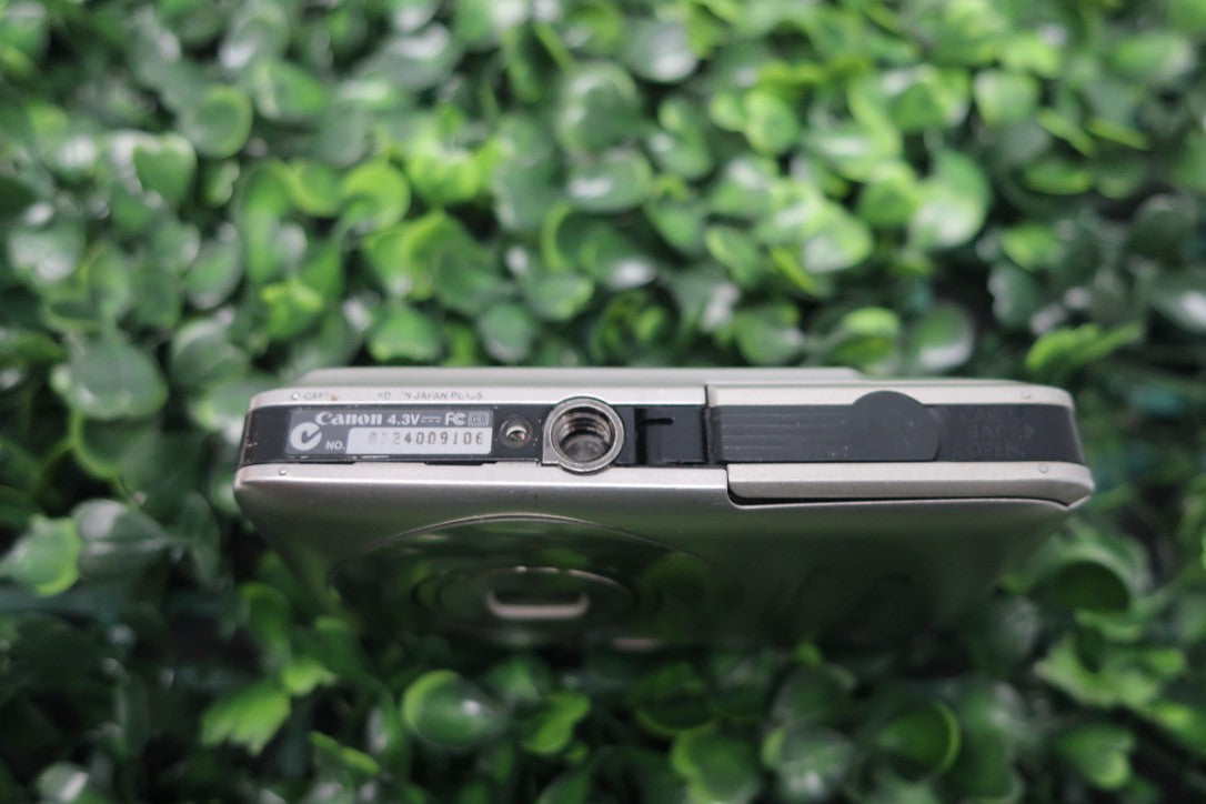 Canon PowerShot SD780 IS | Lens issue, Read! | 12MP FOR PARTS OR REPAIR READ DES