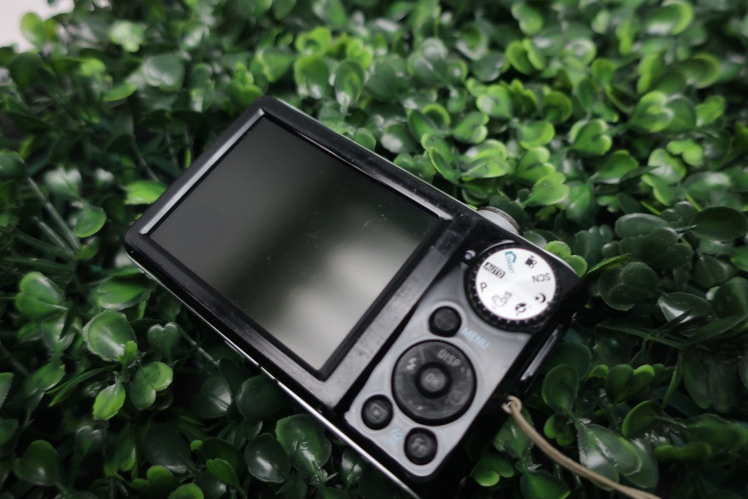 Samsung PL100 Digital Camera - Turns on But Dead spot on LCD So parts or repair