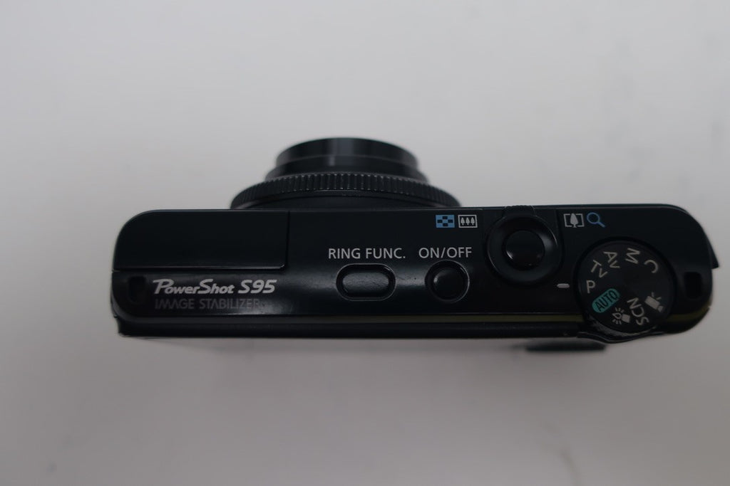 Canon Powershot S95 black digital camera (for parts, not working) READ DESCRIP